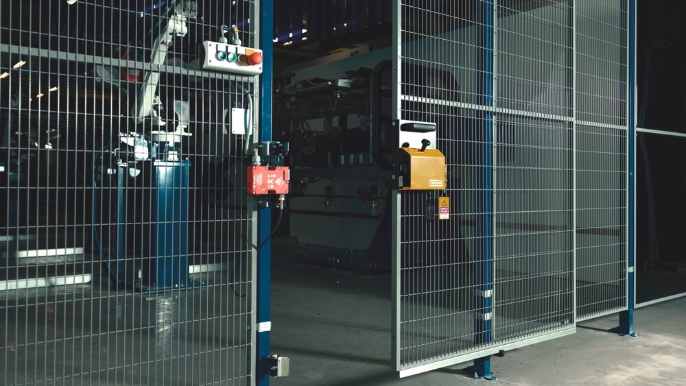 troax gate lock system